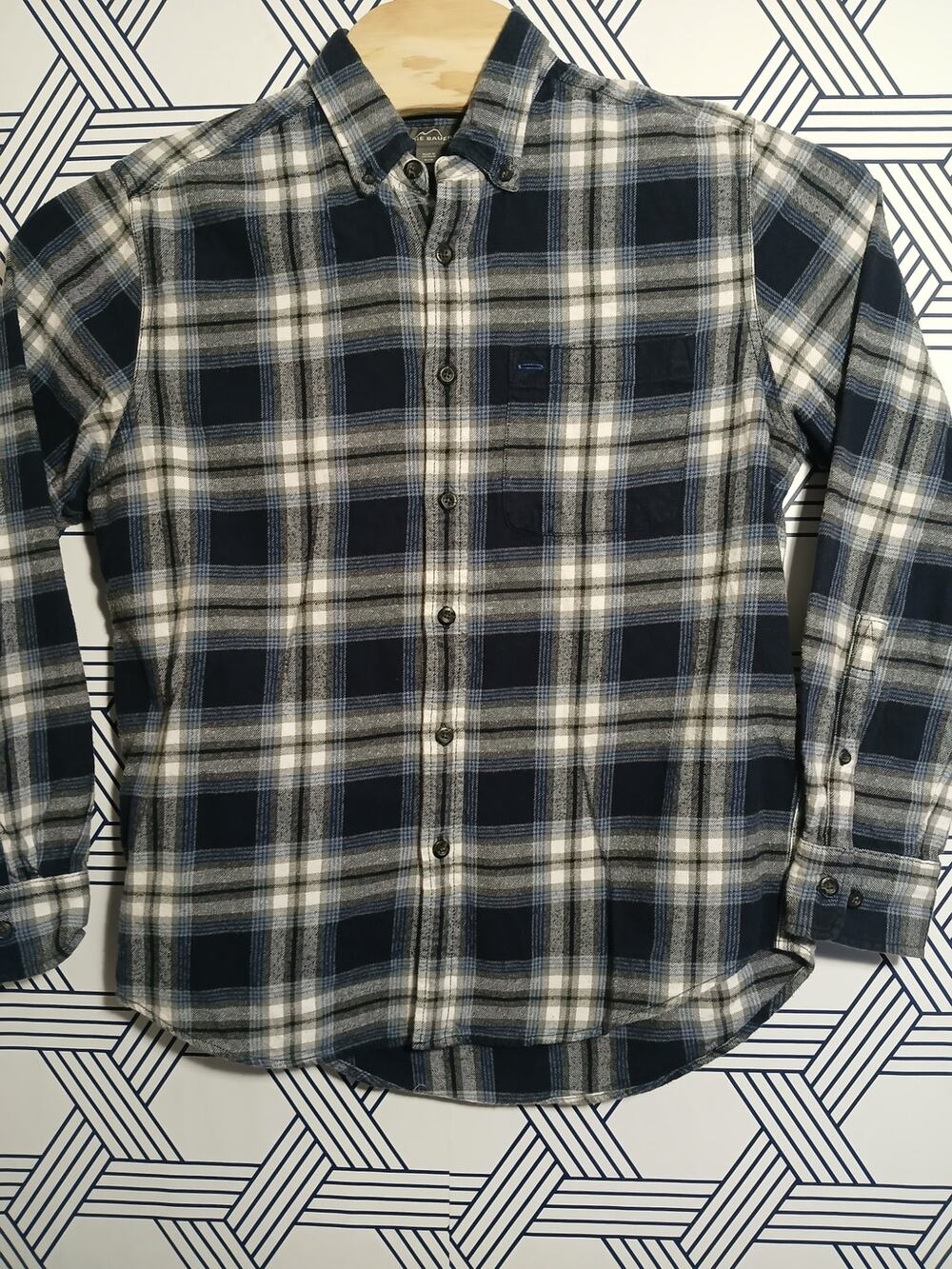 Mens Eddie Baure Plaid Flannel Size Medium